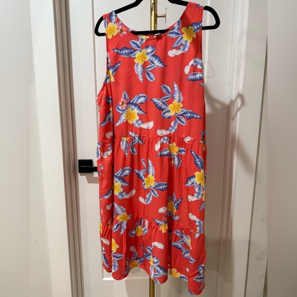 Old Navy Size XXL Sleeveless Tiered Swing Floral Midi Dress - Red and Blue - Picture 5 of 8